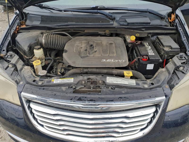 Photo 12 from auction – 2011 CHRYSLER TOWN & COU with VIN 2A4RR5DG2BR703121