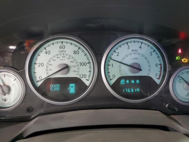 Photo 9 from auction – 2008 CHRYSLER TOWN & COU with VIN 2A8HR54P18R844460