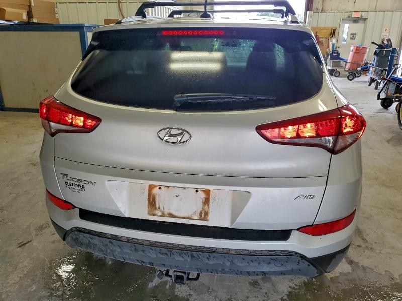Photo 6 from auction – 2017 HYUNDAI TUCSON LIM with VIN KM8J3CA41HU295639