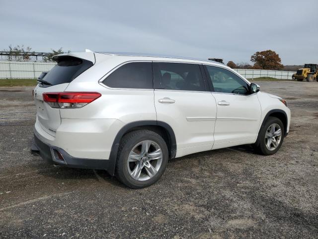 Photo 3 from auction – 2017 TOYOTA HIGHLANDER with VIN 5TDDZRFHXHS377680