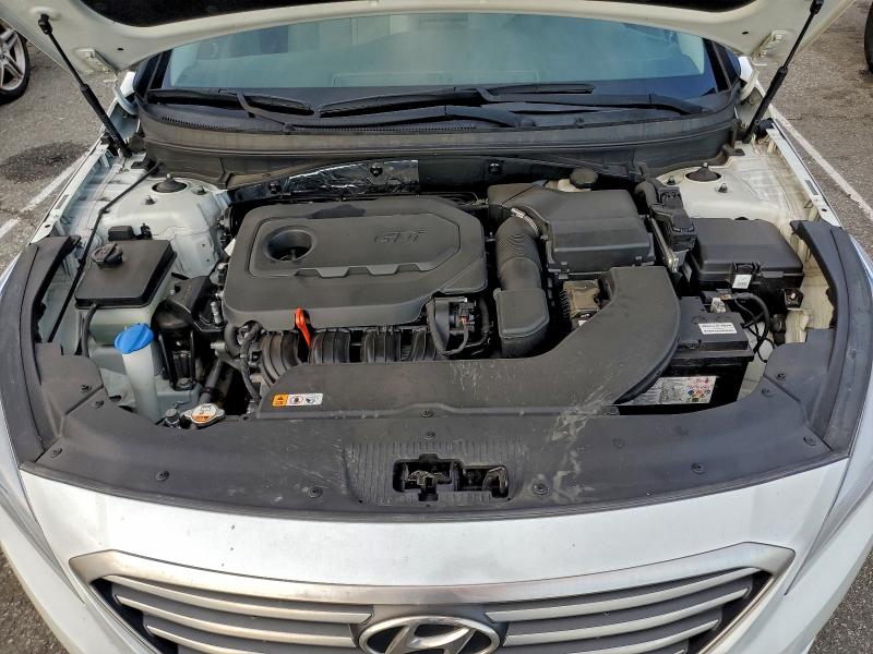 Photo 11 from auction – 2015 HYUNDAI SONATA SE with VIN 5NPE24AF1FH017833