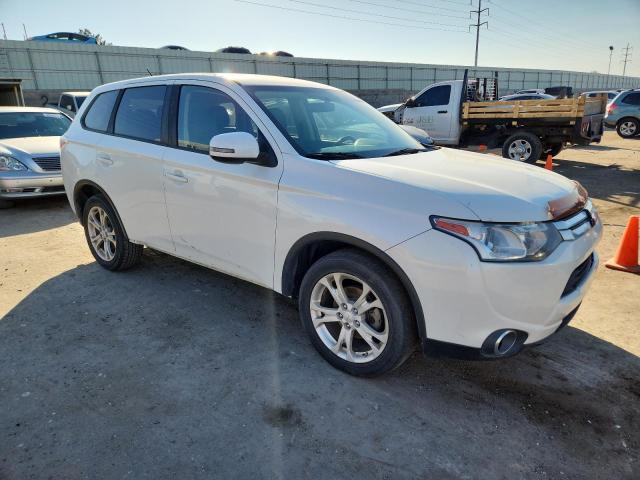 Photo 4 from auction – 2015 MITSUBISHI OUTLANDER with VIN JA4AD3A38FZ005786