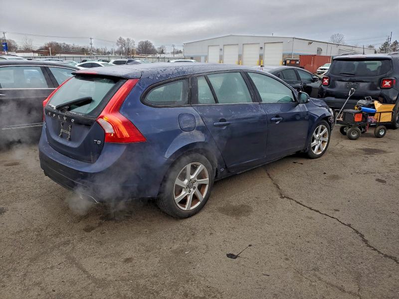 Photo 3 from auction – 2015 VOLVO V60 with VIN YV140MEJ9F1224813
