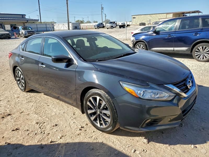 Photo 4 from auction – 2017 NISSAN ALTIMA 2.5 with VIN 1N4AL3AP7HC131712