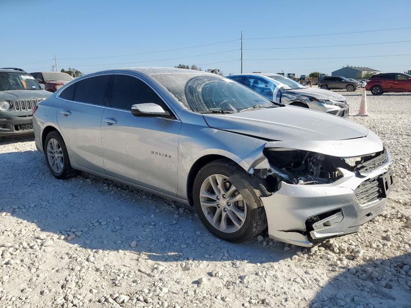 Photo 4 from auction – 2018 CHEVROLET MALIBU LT with VIN 1G1ZD5ST2JF203950