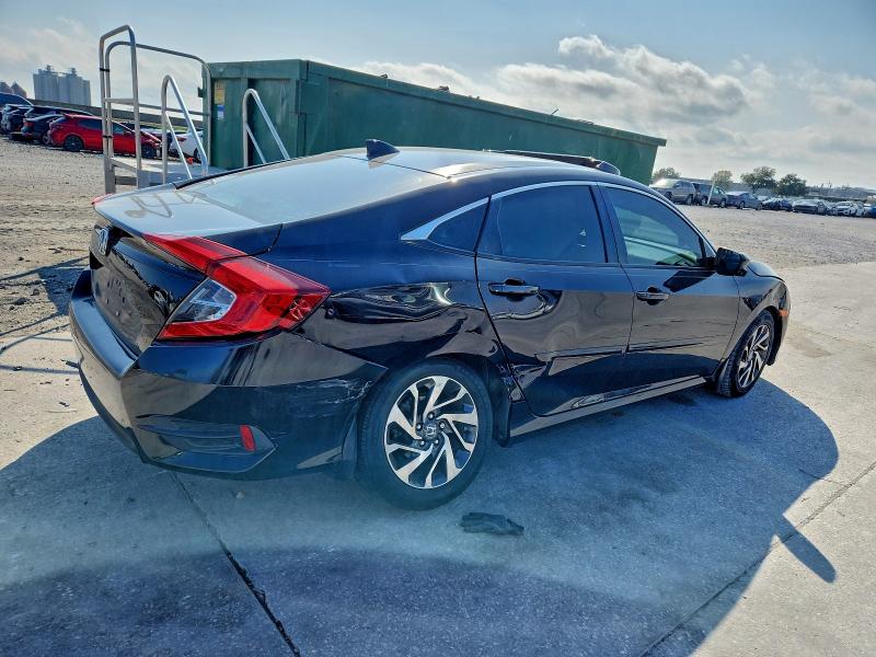 Photo 3 from auction – 2017 HONDA CIVIC EX with VIN 19XFC2F77HE054819