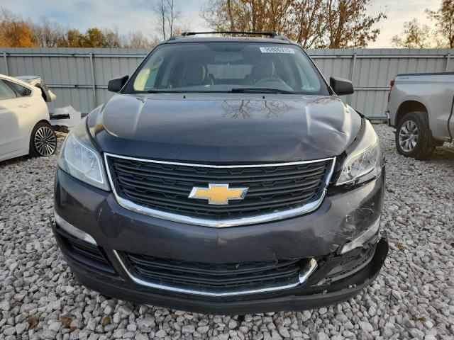 Photo 5 from auction – 2017 CHEVROLET TRAVERSE L with VIN 1GNKRFKD6HJ188473