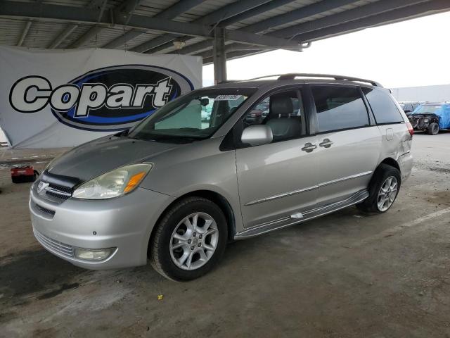 TOYOTA SIENNA 2004 with VIN 5TDBA22C04S014475 - Photo from auction