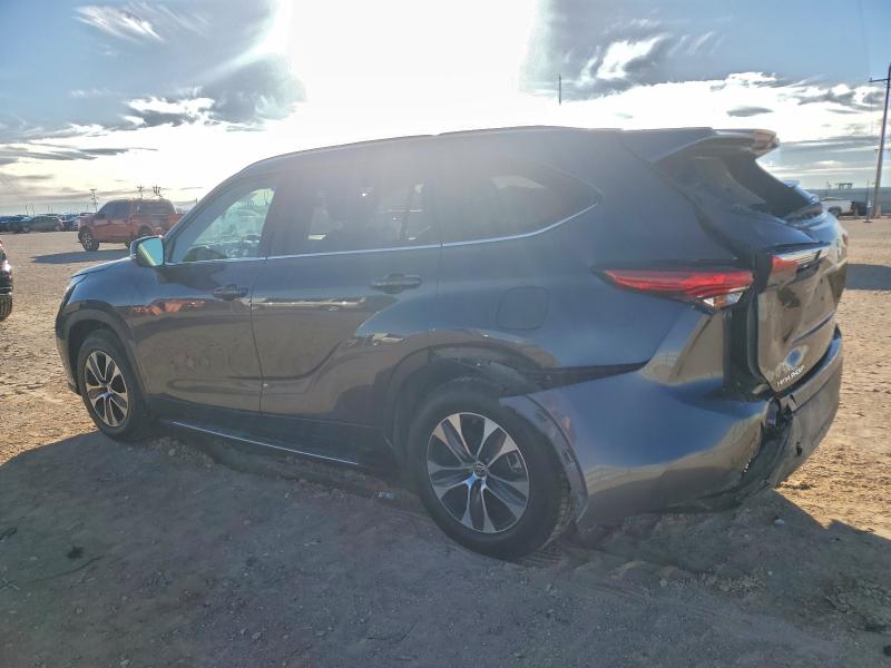 Photo 2 from auction – 2020 TOYOTA HIGHLANDER with VIN 5TDGZRAH5LS508902