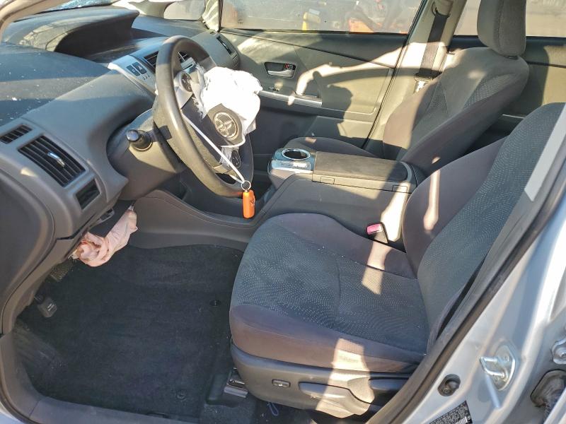 Photo 7 from auction – 2014 TOYOTA PRIUS V with VIN JTDZN3EU8EJ010914