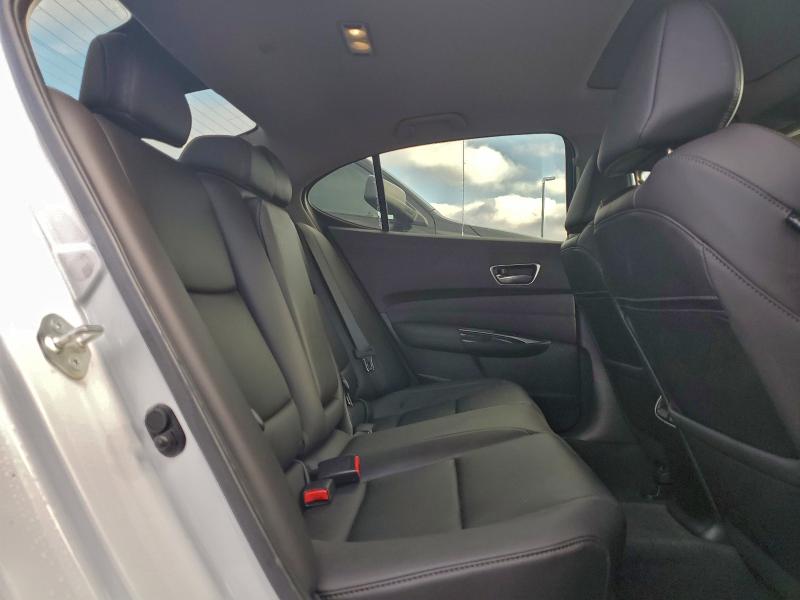 Photo 10 from auction – 2020 ACURA TLX with VIN 19UUB2F33LA006299