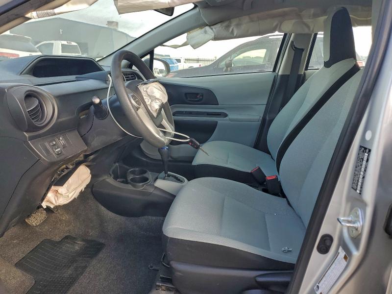 Photo 7 from auction – 2014 TOYOTA PRIUS C with VIN JTDKDTB37E1561769