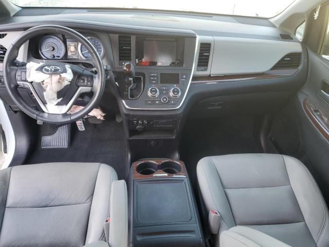 Photo 8 from auction – 2017 TOYOTA SIENNA XLE with VIN 5TDDZ3DC7HS159006