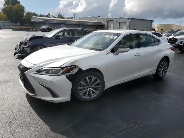 LEXUS ES 300H 2019 with VIN JTHB21B19K2017917 - Photo from auction