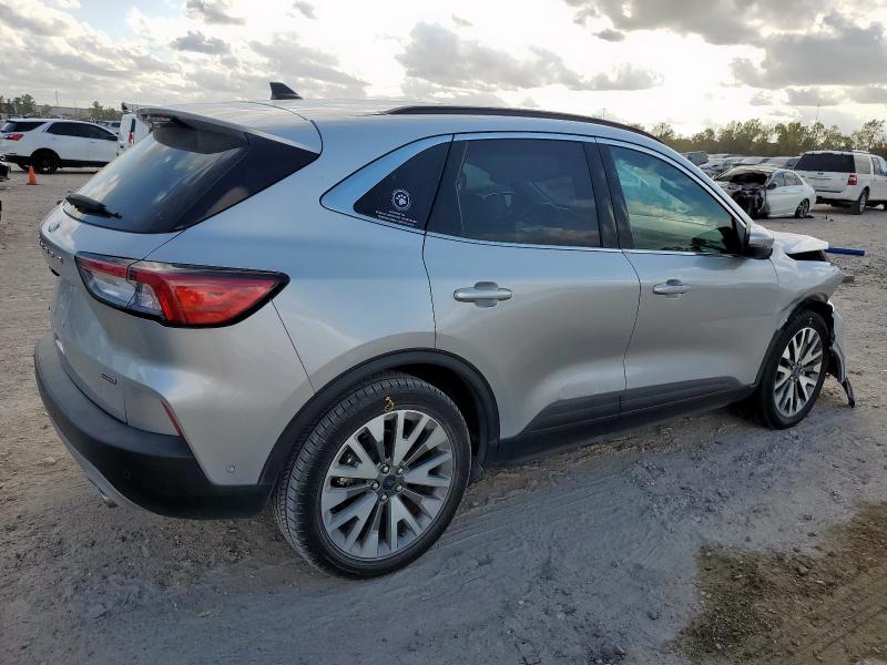 Photo 3 from auction – 2020 FORD ESCAPE TIT with VIN 1FMCU0DZ4LUB67061