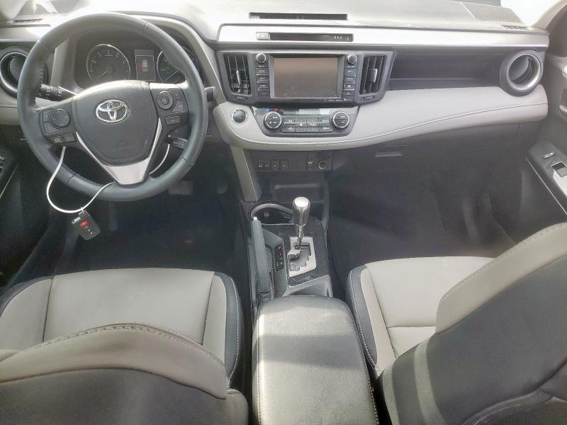 Photo 8 from auction – 2018 TOYOTA RAV4 LIMIT with VIN 2T3YFREV4JW428998