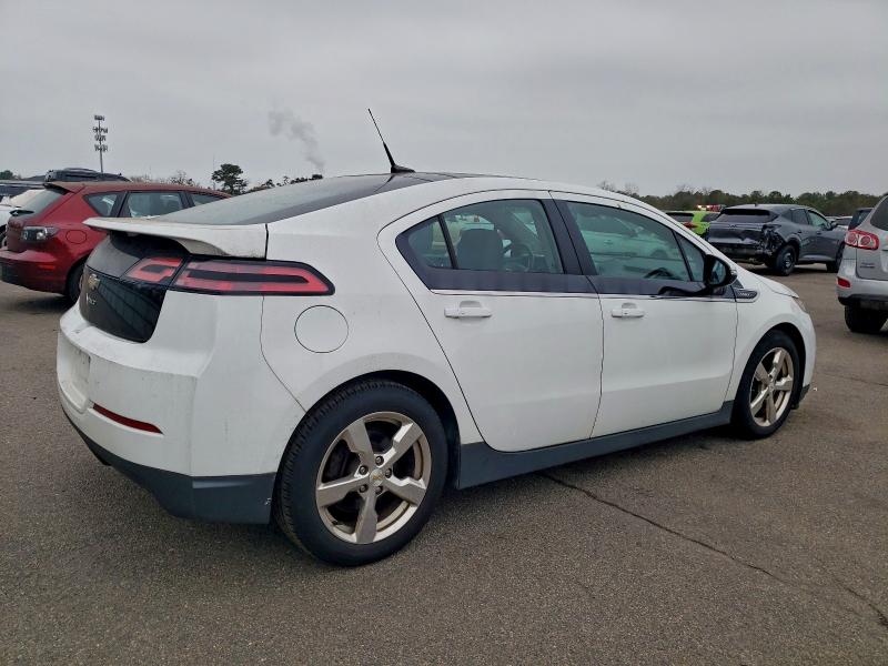 Photo 3 from auction – 2012 CHEVROLET VOLT with VIN 1G1RB6E46CU101470