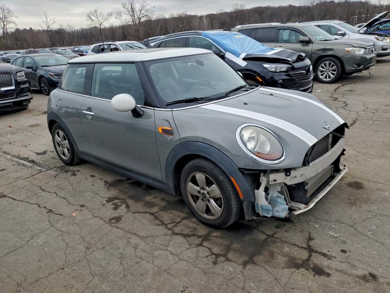 Photo 4 from auction – 2017 MINI COOPER with VIN WMWXP5C34H2G60569