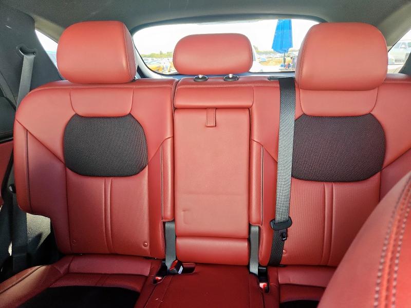 Photo 10 from auction – 2023 GENESIS GV70 BASE with VIN KMUMADTB6PU088832