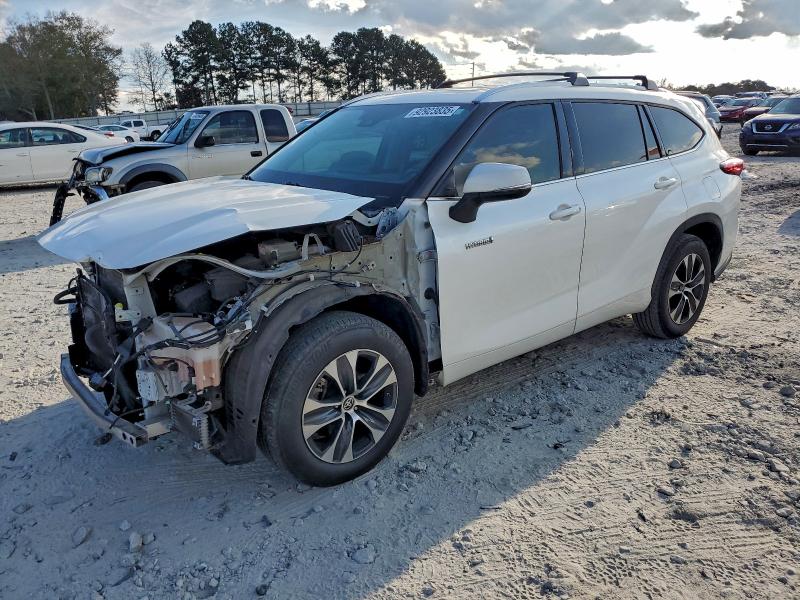 TOYOTA HIGHLANDER 2020 with VIN 5TDGARAH6LS002941 - Photo from auction