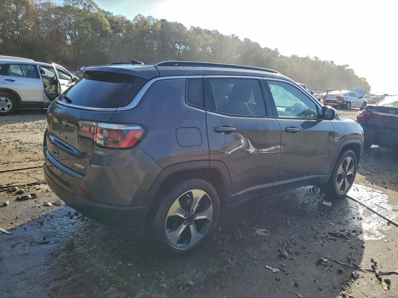 Photo 3 from auction – 2018 JEEP COMPASS LA with VIN 3C4NJCBB0JT344239