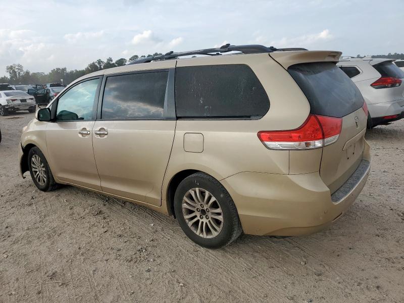 Photo 2 from auction – 2011 TOYOTA SIENNA XLE with VIN 5TDYK3DC3BS174227