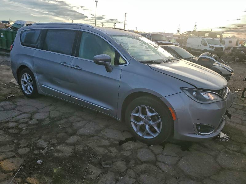 Photo 4 from auction – 2017 CHRYSLER PACIFICA T with VIN 2C4RC1EGXHR832621