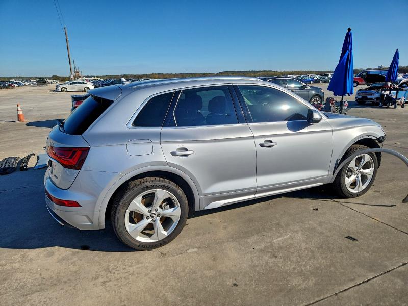 Photo 3 from auction – 2021 AUDI Q5 PREMIUM with VIN WA1BAAFY9M2063465