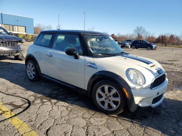 Photo 4 from auction – 2009 MINI COOPER S with VIN WMWMF73539TX40005