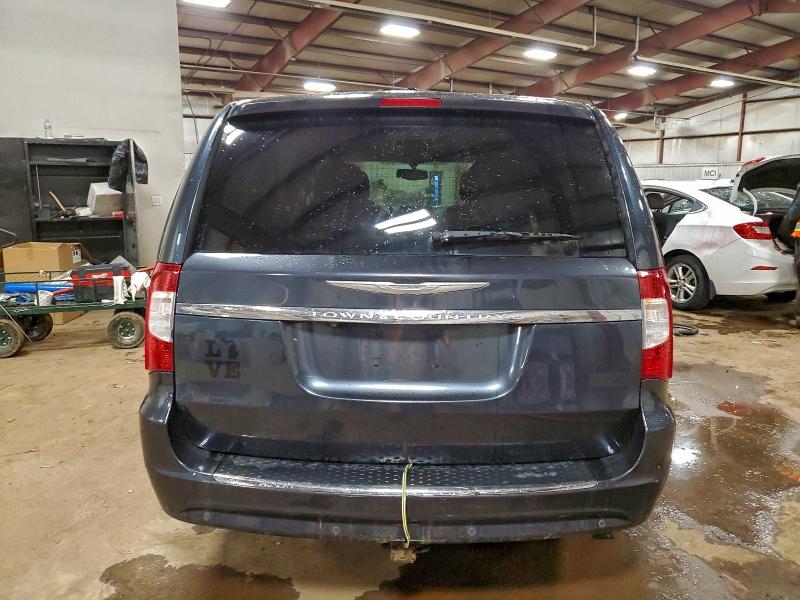 Photo 6 from auction – 2014 CHRYSLER TOWN & COU with VIN 2C4RC1CG7ER234369