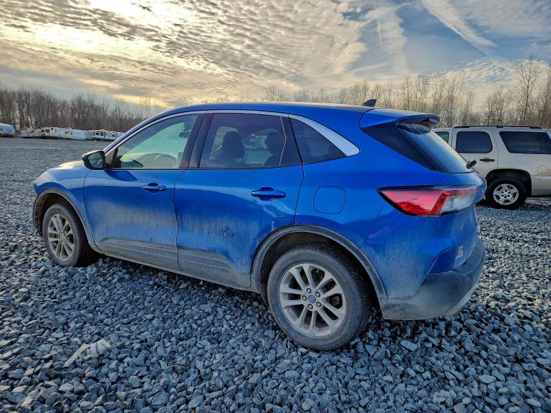 Photo 2 from auction – 2020 FORD ESCAPE SE with VIN 1FMCU9G65LUB31451
