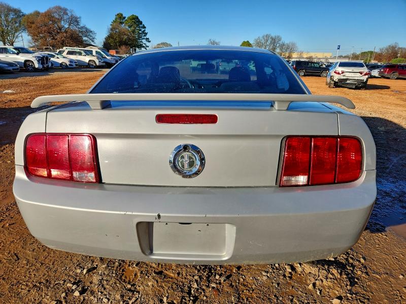 Photo 6 from auction – 2006 FORD MUSTANG with VIN 1ZVFT80N265183258