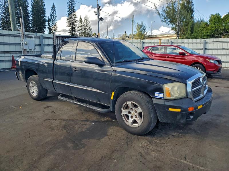 Photo 4 from auction – 2005 DODGE DAKOTA SLT with VIN 1D7HE42K05S314842