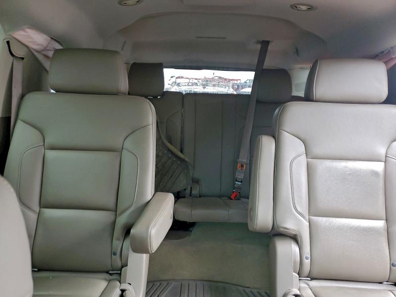 Photo 10 from auction – 2016 CHEVROLET SUBURBAN with VIN 1GNSKJKC6GR430368