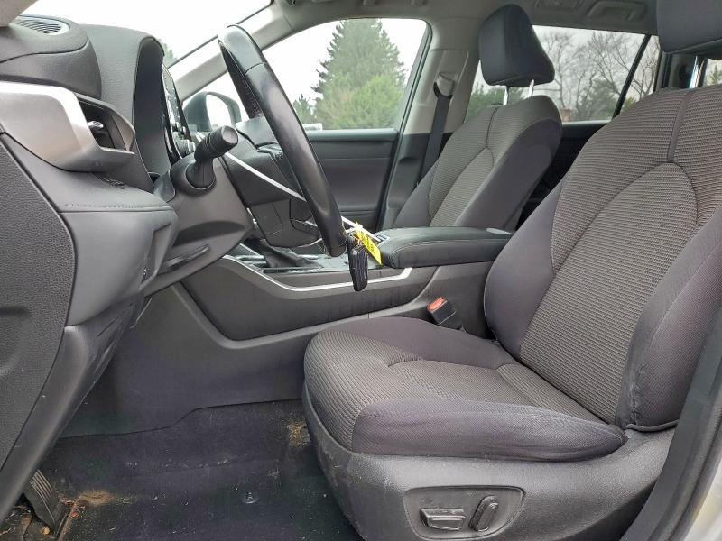 Photo 7 from auction – 2022 TOYOTA HIGHLANDER with VIN 5TDBBRCH1NS554998