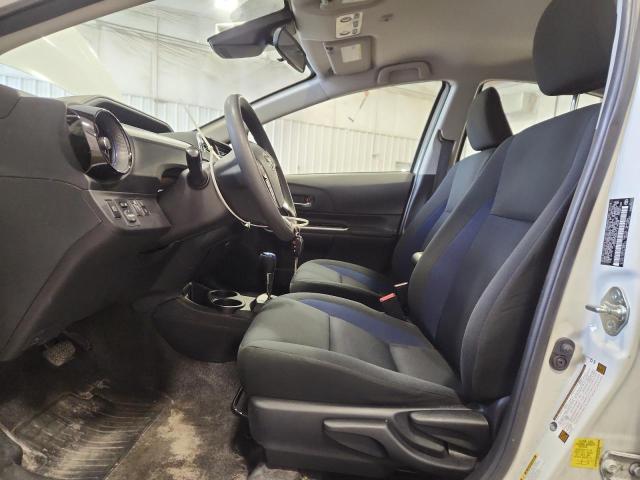 Photo 7 from auction – 2018 TOYOTA PRIUS C with VIN JTDKDTB36J1614648