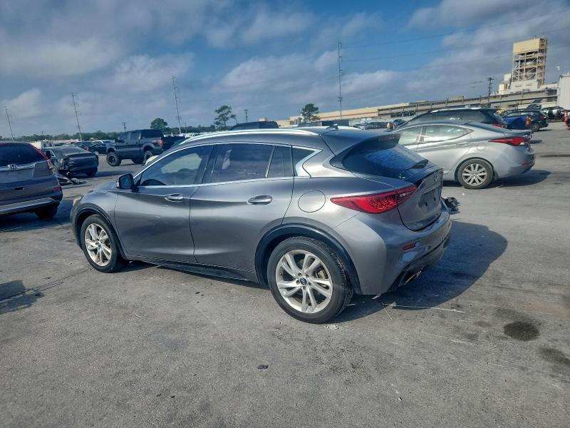 Photo 2 from auction – 2017 INFINITI QX30 BASE with VIN SJKCH5CPXHA026720