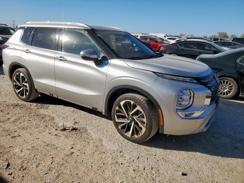 Photo 4 from auction – 2022 MITSUBISHI OUTLANDER with VIN JA4J3VA80NZ060516