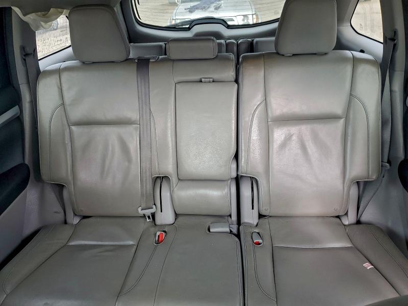 Photo 10 from auction – 2016 TOYOTA HIGHLANDER with VIN 5TDJKRFHXGS225758