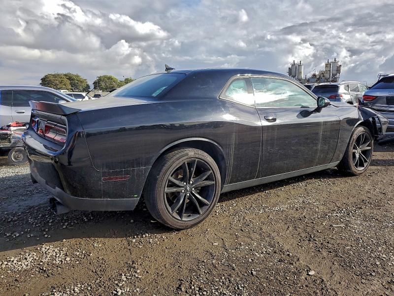 Photo 3 from auction – 2017 DODGE CHALLENGER with VIN 2C3CDZAGXHH532241