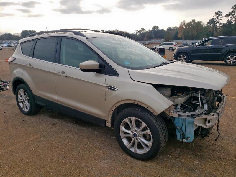 Photo 4 from auction – 2018 FORD ESCAPE SE with VIN 1FMCU0GD3JUA41772