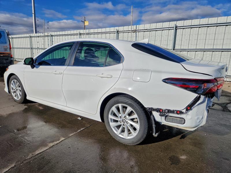 Photo 2 from auction – 2022 TOYOTA CAMRY with VIN 4T1C11AK4NU634052