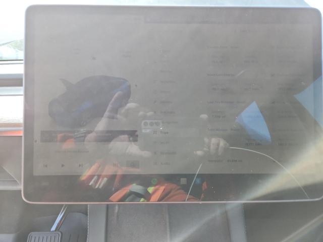 Photo 9 from auction – 2022 TESLA MODEL Y with VIN 7SAYGDEE8NA015011