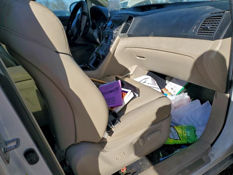 Photo 8 from auction – 2009 TOYOTA VENZA with VIN 4T3BK11A29U009906