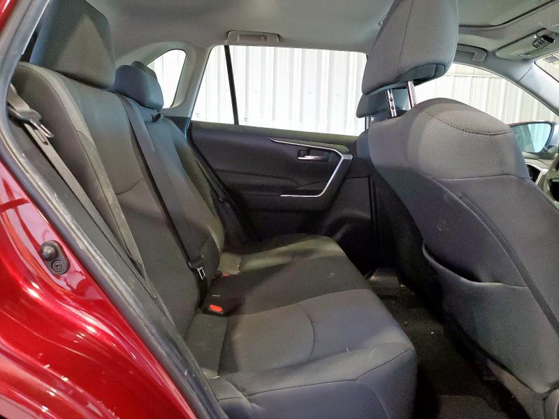 Photo 10 from auction – 2021 TOYOTA RAV4 with VIN 2T3W1RFV4MW166036