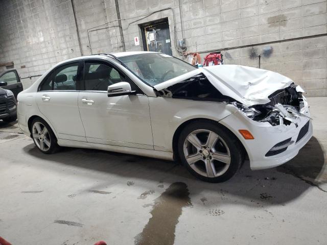 Photo 4 from auction – 2011 MERCEDES-BENZ C 300 with VIN WDDGF5EB6BR174597