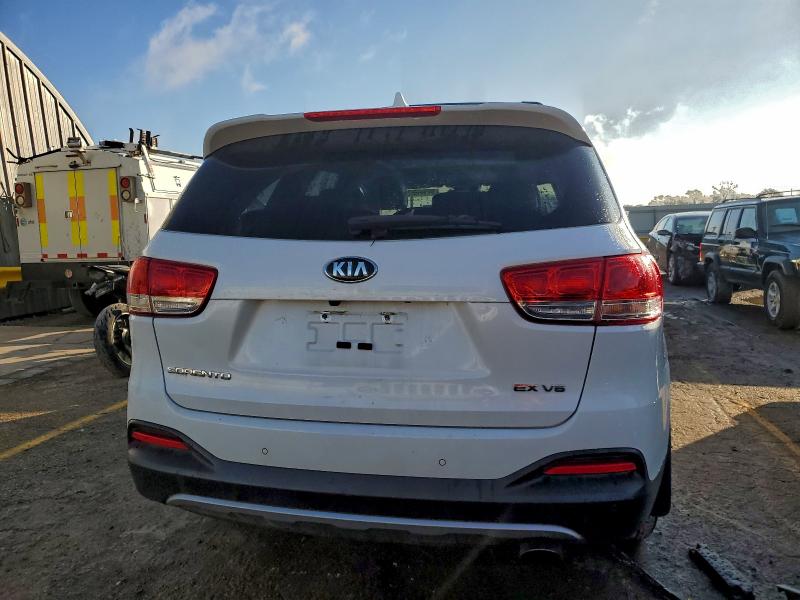 Photo 6 from auction – 2018 KIA SORENTO EX with VIN 5XYPHDA59JG357942