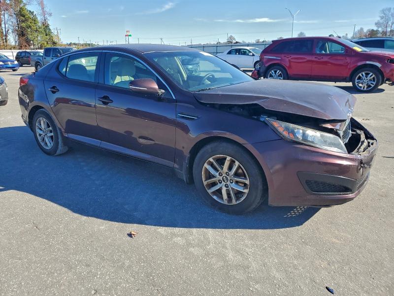 Photo 4 from auction – 2011 KIA OPTIMA LX with VIN KNAGM4A79B5127788