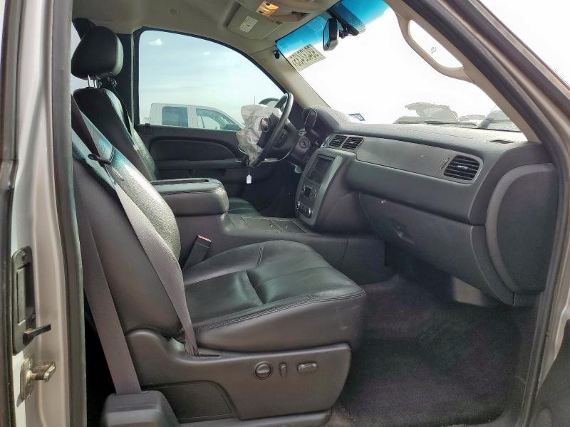 Photo 10 from auction – 2011 GMC SIERRA K15 with VIN 1GTR2WE30BZ348466