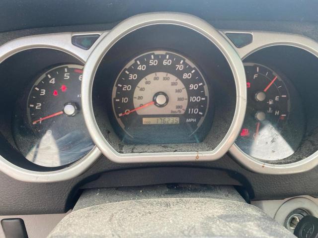 Photo 8 from auction – 2004 TOYOTA 4RUNNER SR with VIN JTEBU14R040025980